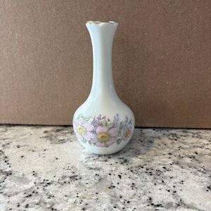 Vintage Royal Tara Ireland Irish Blossom Bone China Mini Bud Vase - 4 3/8” Tall